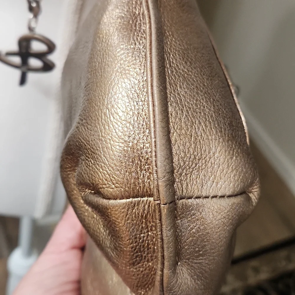 B. Makowsky Metallic Bronze Crossbody Pebbled Leather Bag - Picture 7 of 16